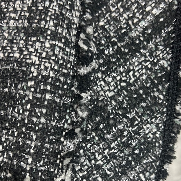 White House Black Market Elegant Long Black Jacket
EUC LIKE NEW - Picture 7 of 10